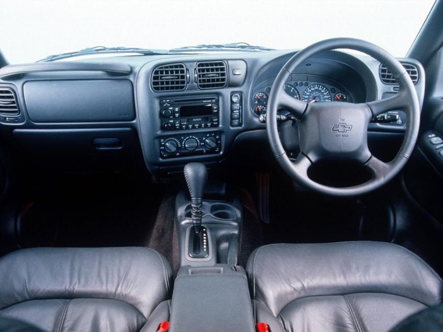  Chevrolet Blazer 1997 года  (UK) (фото 2 из 12)